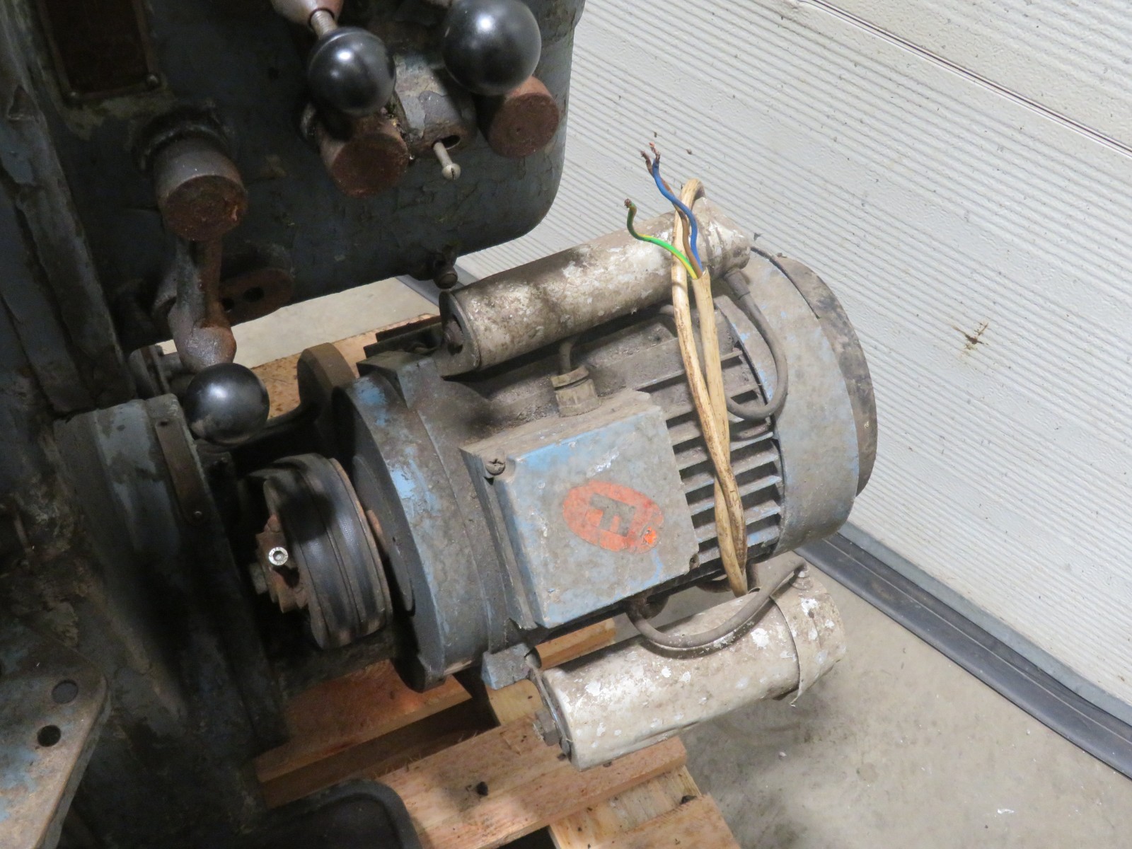 Sentinel 58 (Thiel Deckel FP1) Horizontal Milling Machine 240v Pivoting Table - Image 7