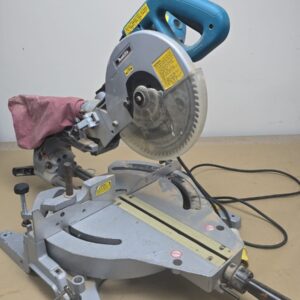 Makita 260mm Sliding Chopsaw Cut Off Saw 110v Working Condition (Sounds Noisy)